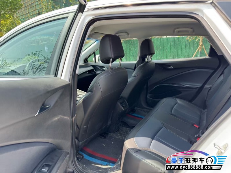 24年别克微蓝轿车抵押车出售