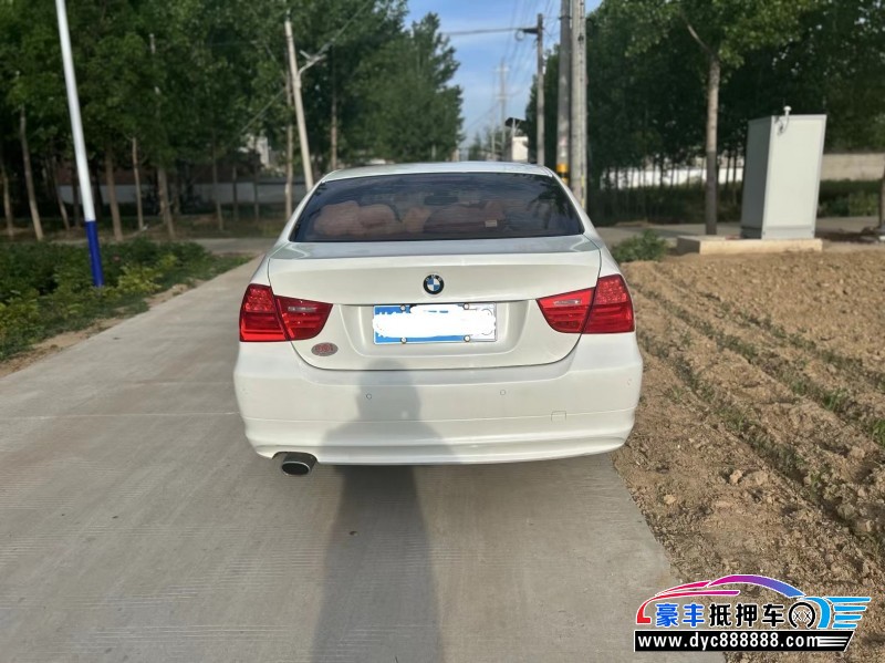 12年宝马3系轿车抵押车出售