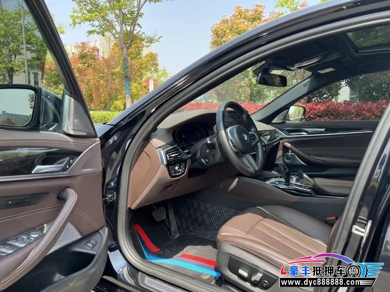 22年宝马5系轿车抵押车出售