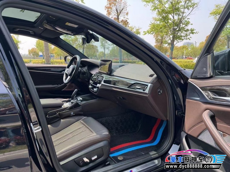 22年宝马5系轿车抵押车出售