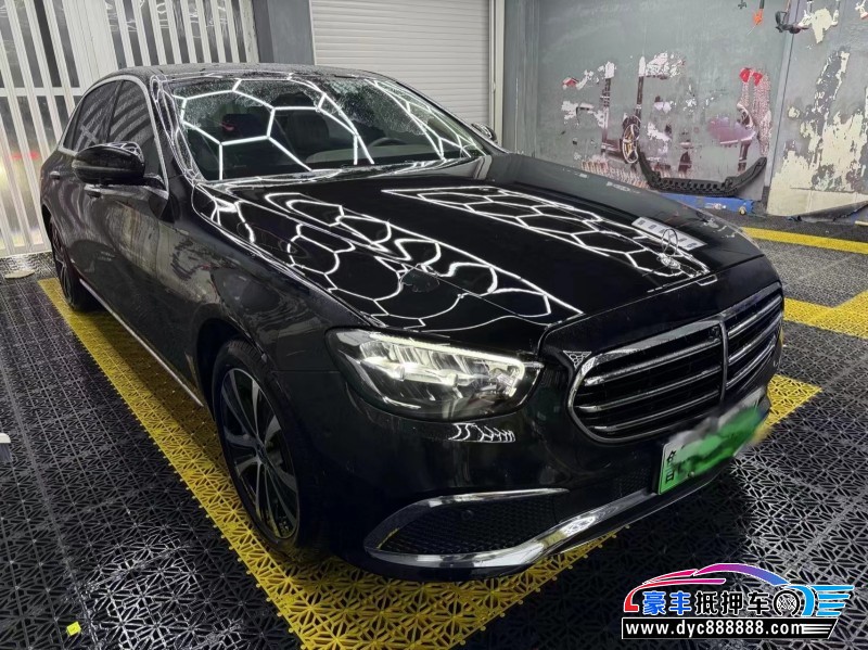 22年奔驰E轿车抵押车出售