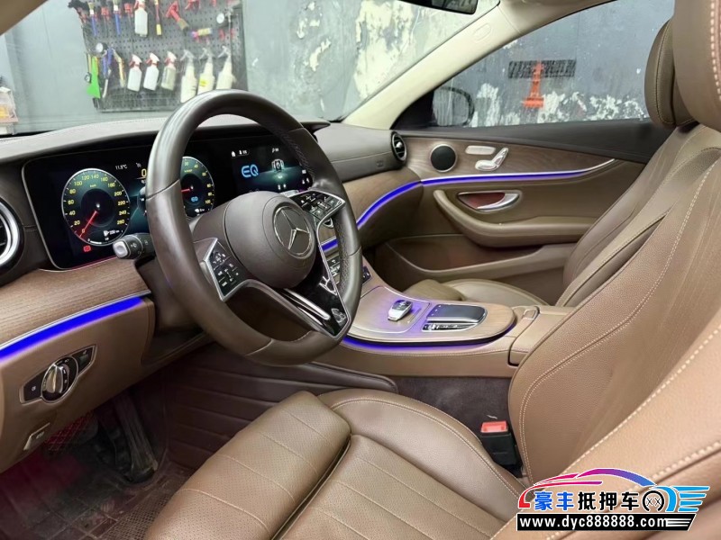 22年奔驰E轿车抵押车出售