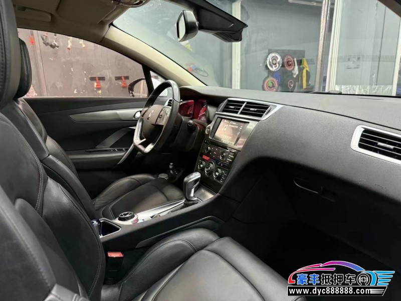 15年DS6轿车抵押车出售