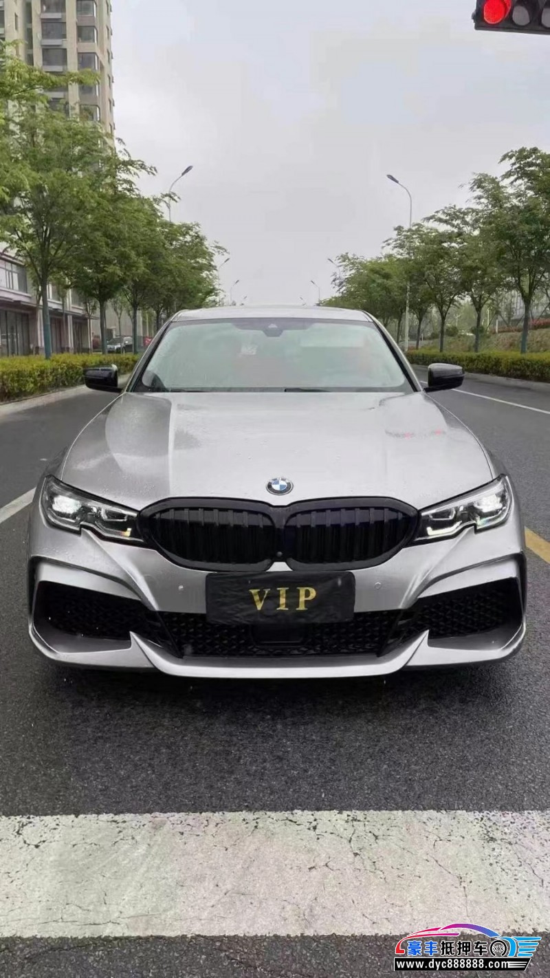 20年宝马3系轿车抵押车出售