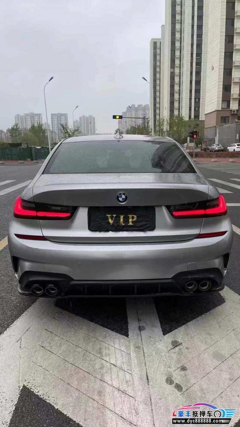 20年宝马3系轿车抵押车出售