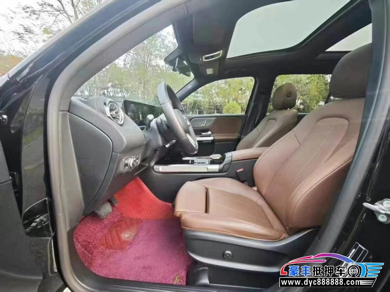 21年奔驰GLB轿车抵押车出售