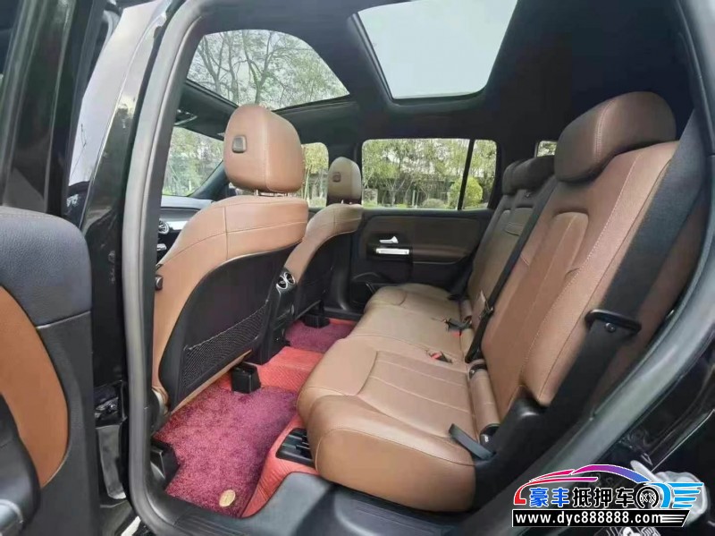 21年奔驰GLB轿车抵押车出售