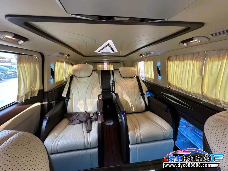 21年奔驰威霆轿车抵押车出售