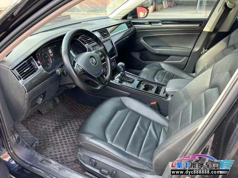 20年大众辉昂轿车抵押车出售