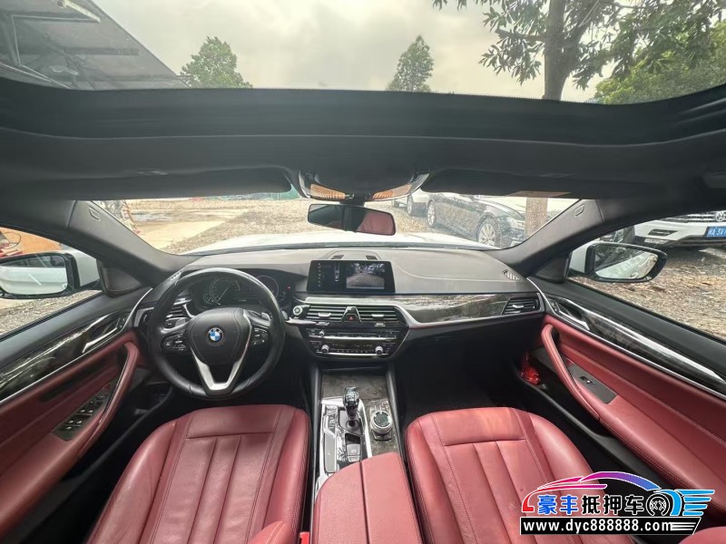 18年宝马5系轿车抵押车出售