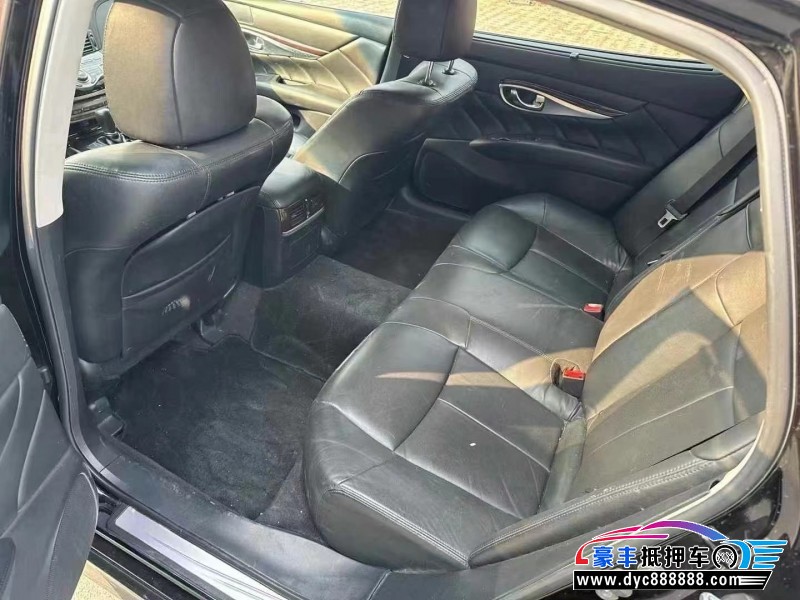 19年英菲尼迪Q70轿车抵押车出售