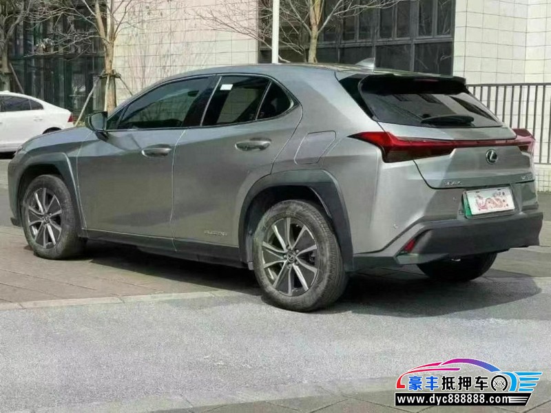 21年雷克萨斯ux300轿车抵押车出售