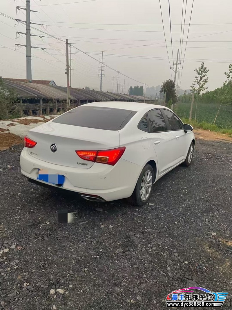 16年别克威朗轿车抵押车出售