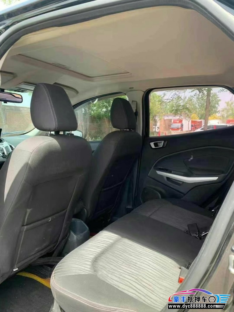 16年福特翼搏轿车抵押车出售