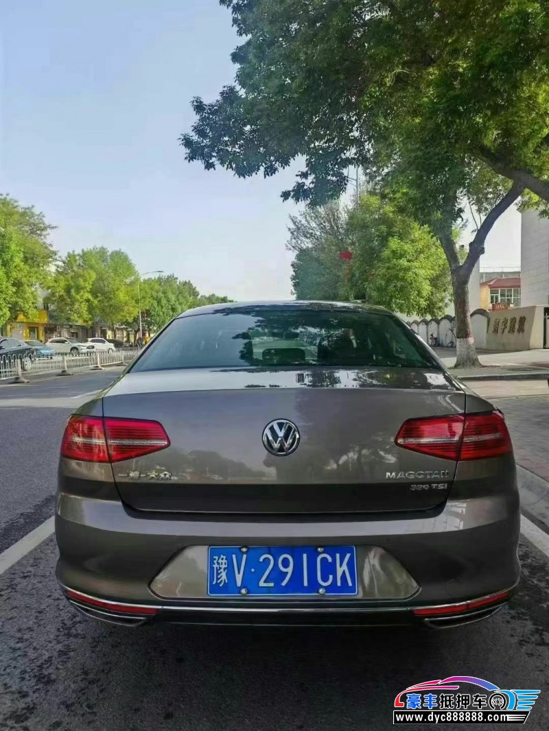 18年大众迈腾轿车抵押车出售