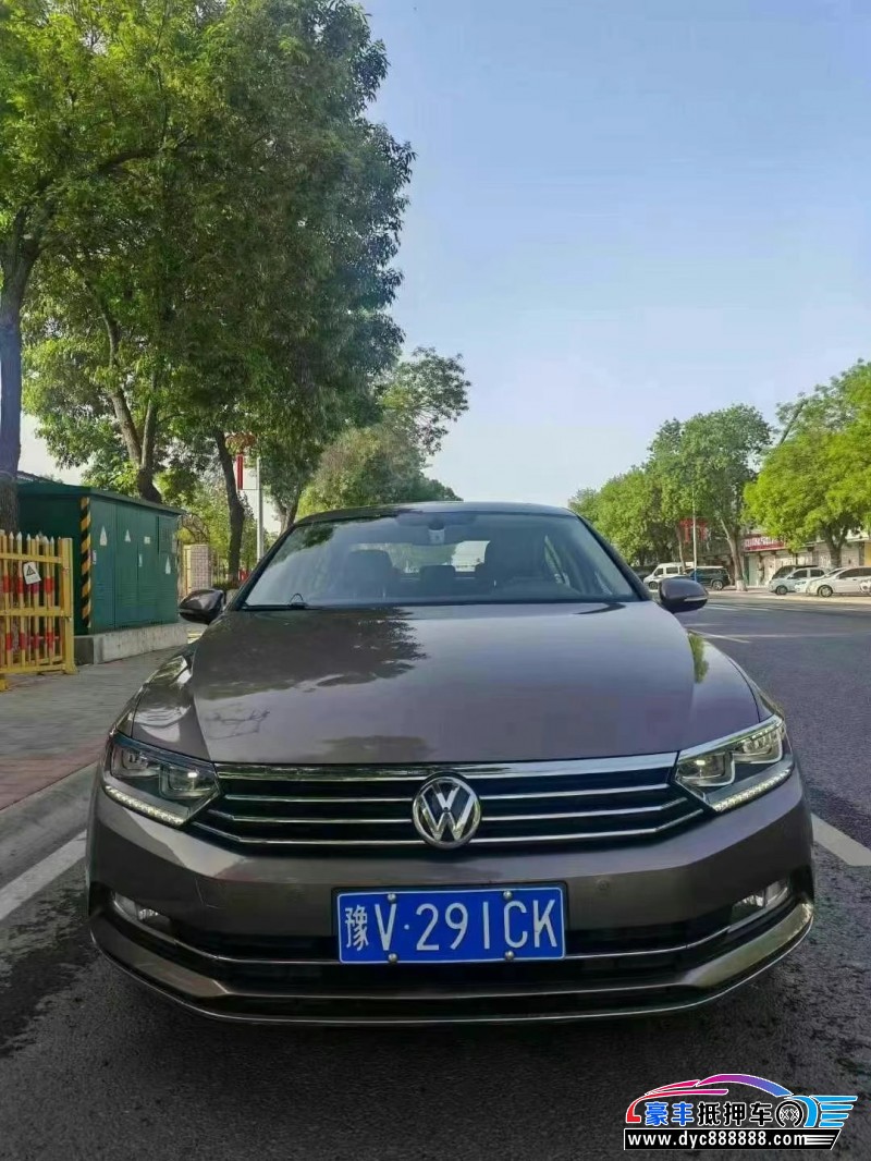 18年大众迈腾轿车抵押车出售