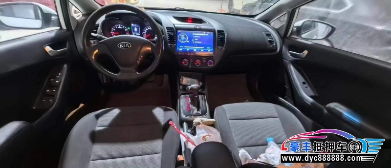 16年起亚K5轿车抵押车出售