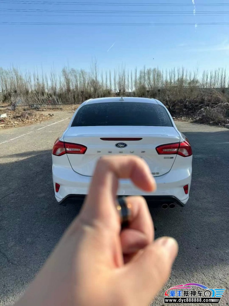 21年福特福克斯轿车抵押车出售