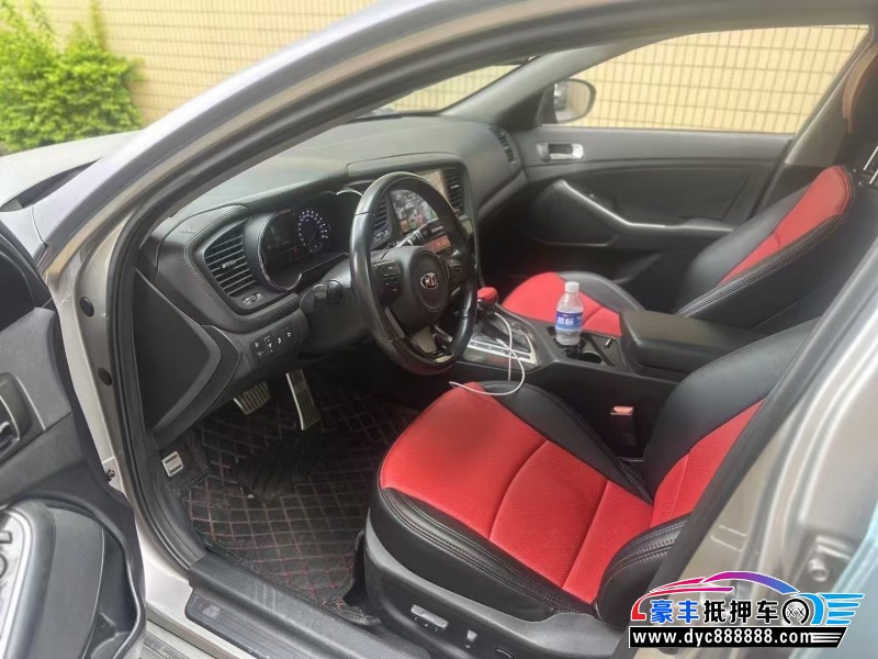 15年起亚K5轿车抵押车出售