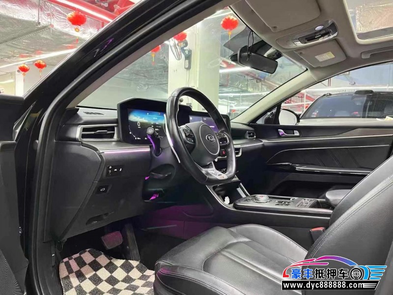 21年起亚K5轿车抵押车出售