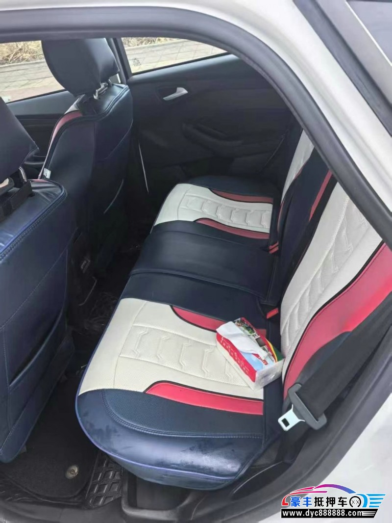 17年福特福克斯轿车抵押车出售