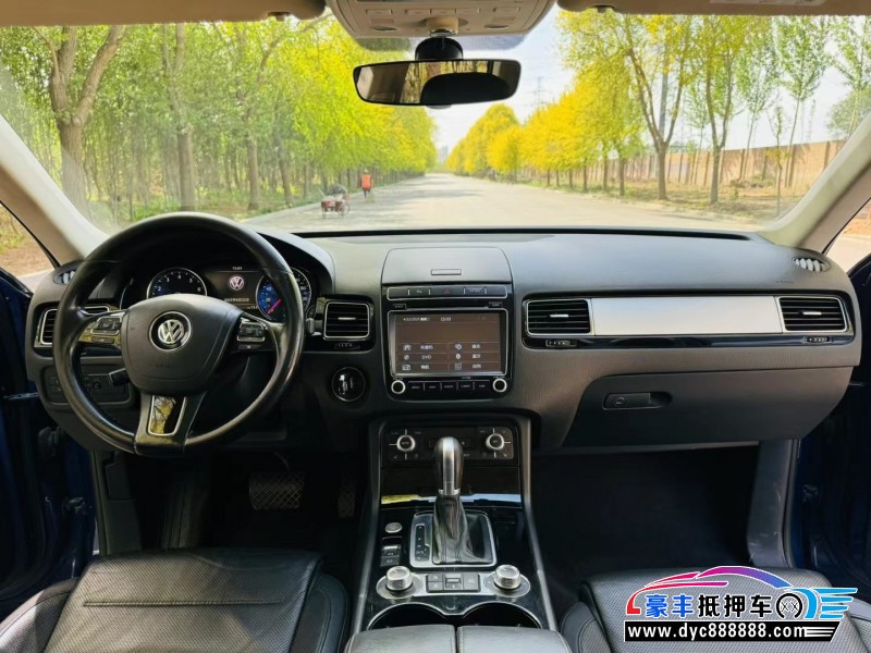 17年大众途锐SUV抵押车出售