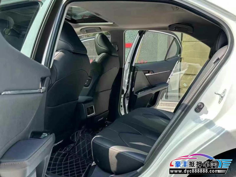 24年丰田凯美瑞轿车抵押车出售