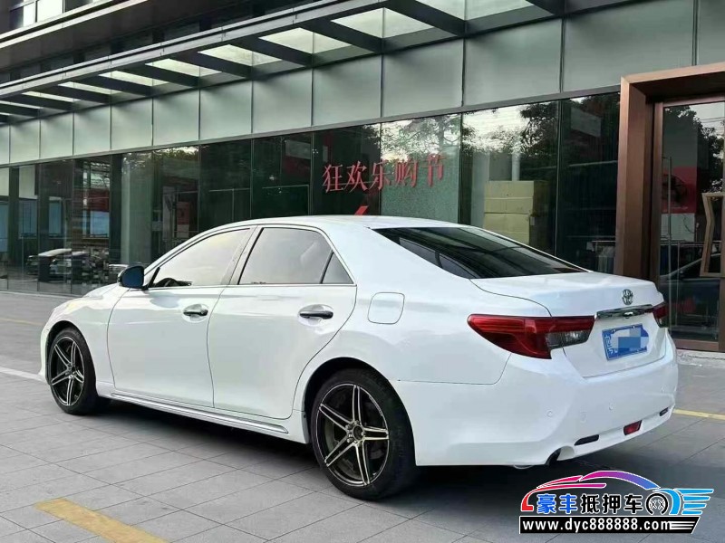 13年丰田锐志轿车抵押车出售