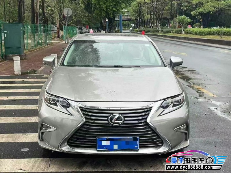 18年雷克萨斯ES轿车抵押车出售