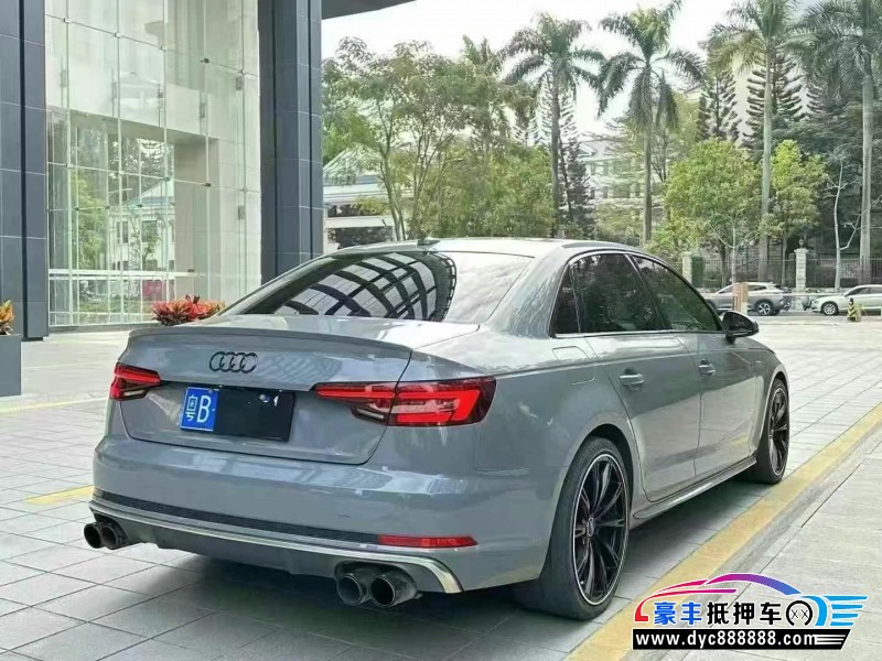 19年奥迪S4轿车抵押车出售