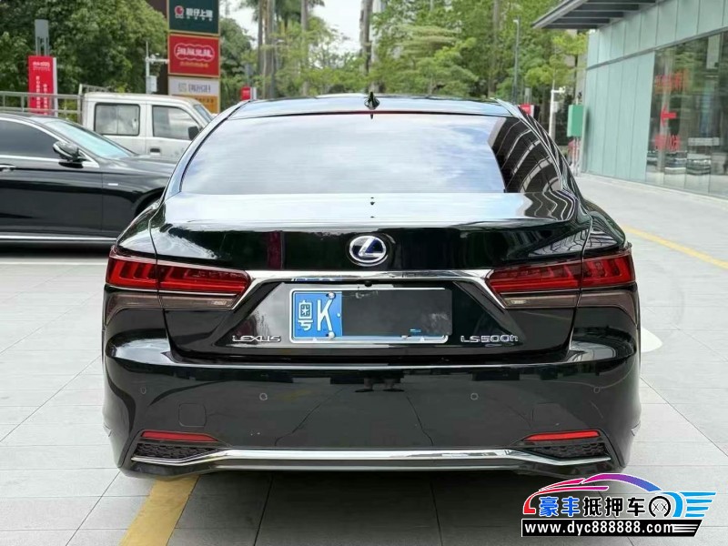 22年雷克萨斯LS轿车抵押车出售