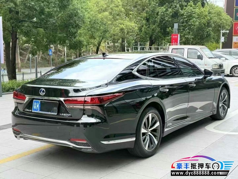 22年雷克萨斯LS轿车抵押车出售