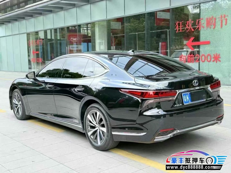 22年雷克萨斯LS轿车抵押车出售