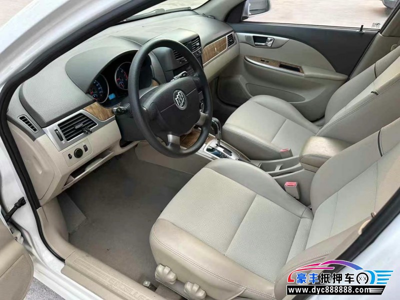 17年别克凯越轿车抵押车出售