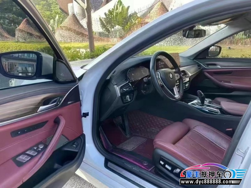 21年宝马5系轿车抵押车出售