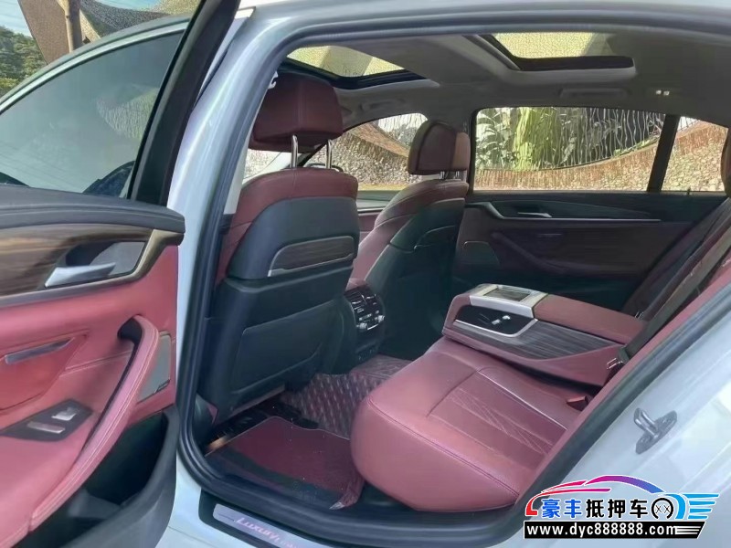 21年宝马5系轿车抵押车出售