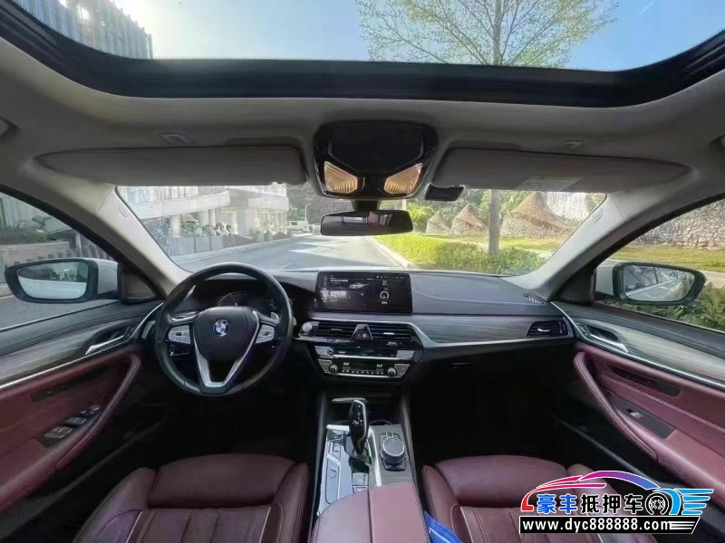 21年宝马5系轿车抵押车出售