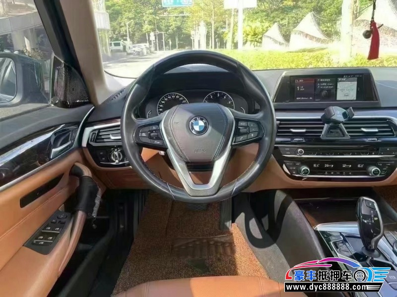 18年宝马5系轿车抵押车出售