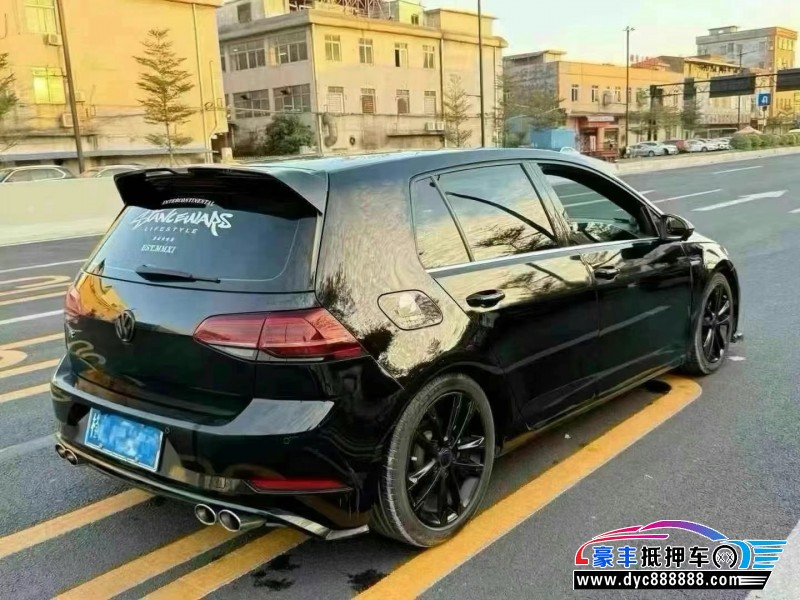 18年大众高尔夫轿车抵押车出售