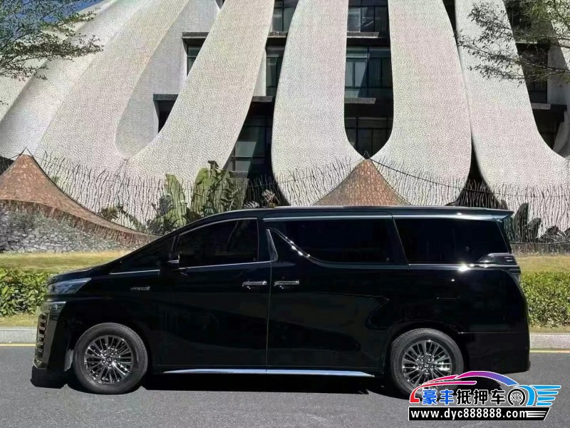 22年丰田威尔法轿车抵押车出售