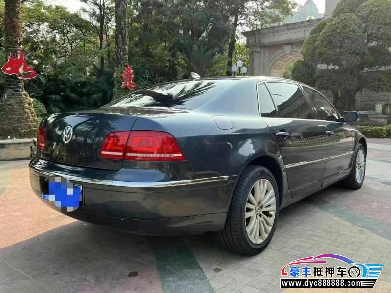 11年大众辉腾轿车抵押车出售