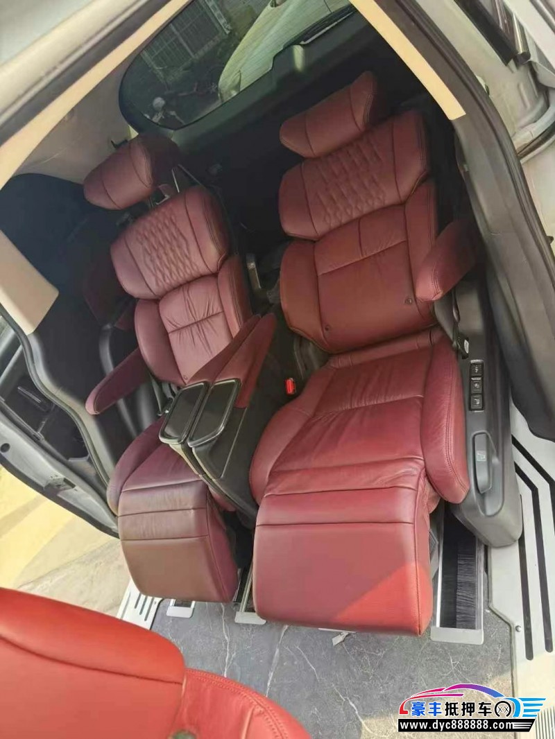 24年本田艾力绅MPV抵押车出售