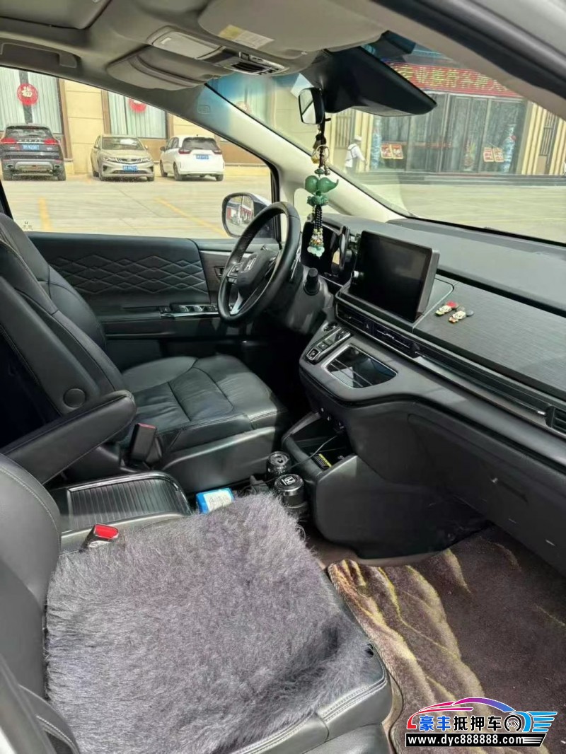 24年本田艾力绅MPV抵押车出售