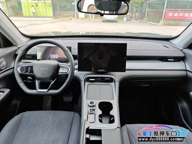 25年奇瑞瑞虎8轿车抵押车出售