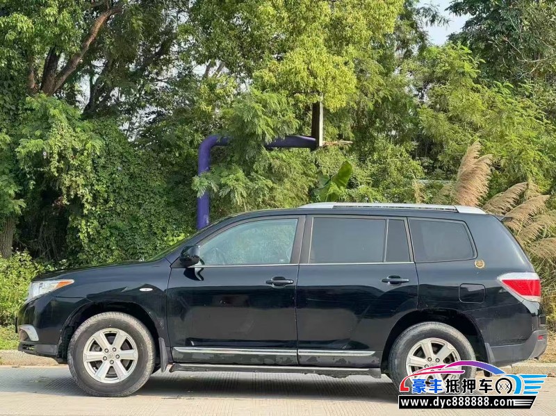 12年丰田汉兰达轿车抵押车出售