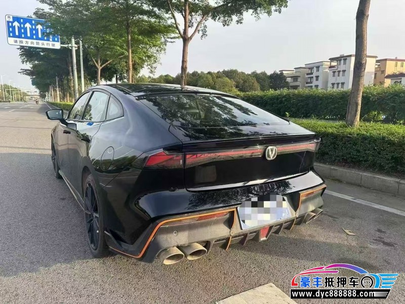 23年长安长安UNI轿车抵押车出售