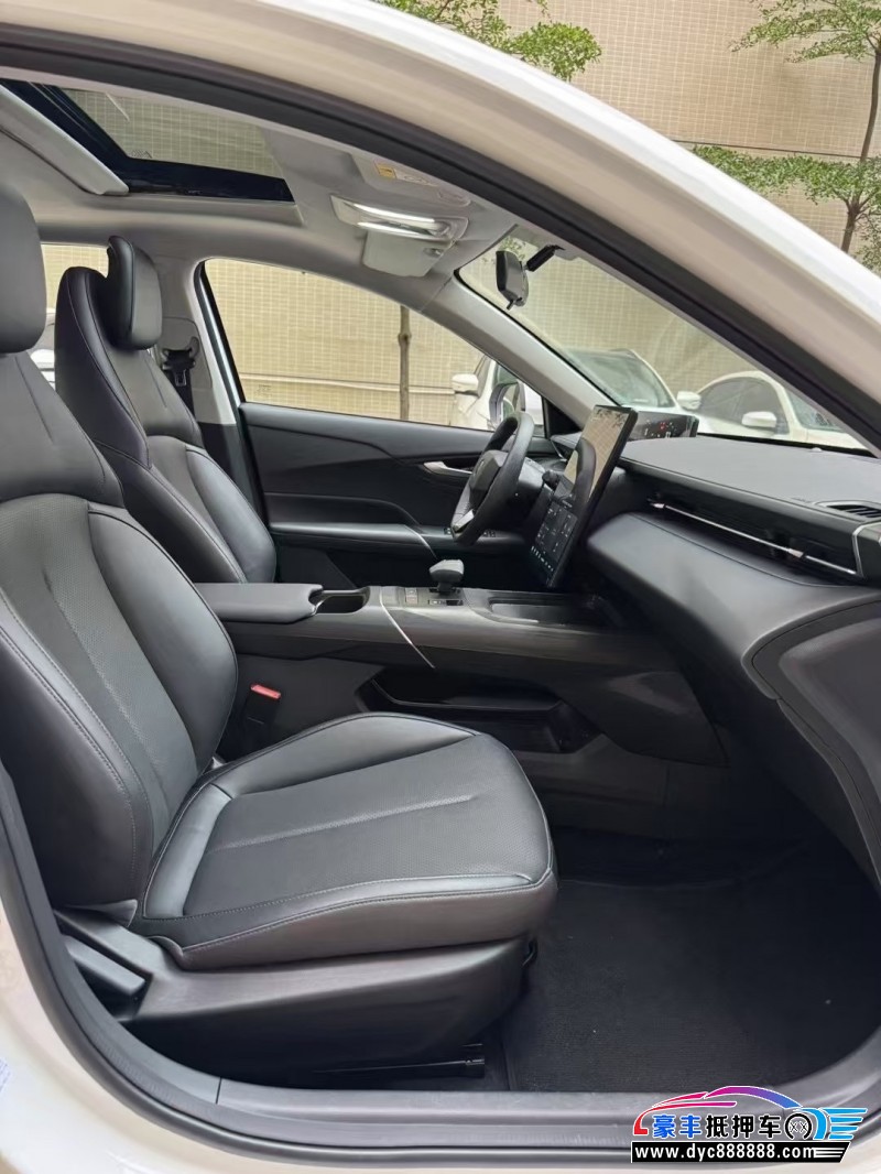 24年长安逸动轿车抵押车出售