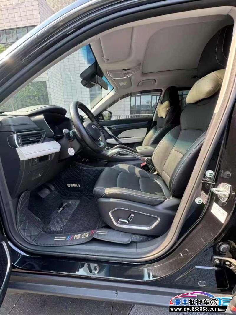 22年吉利博越轿车抵押车出售