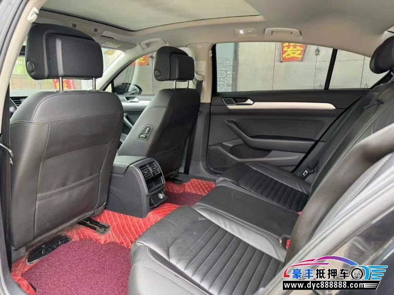 17年大众迈腾轿车抵押车出售