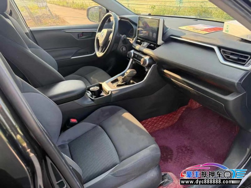 22年丰田威兰达轿车抵押车出售